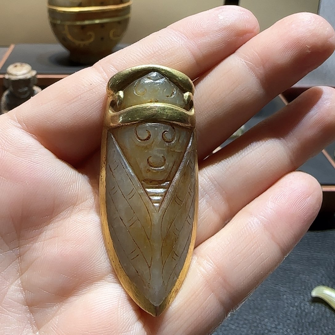 和田玉车挂未镶嵌水**华