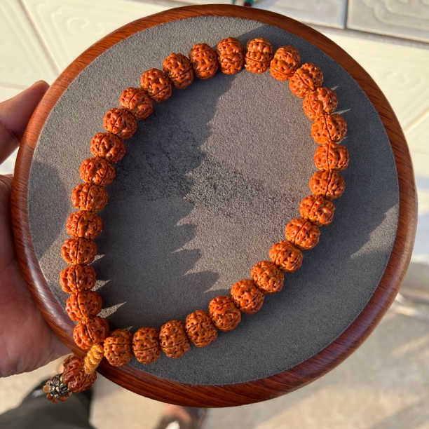 五瓣帝王花黄金龙手持，尺寸14mm，干刷打底，盘玩无优，