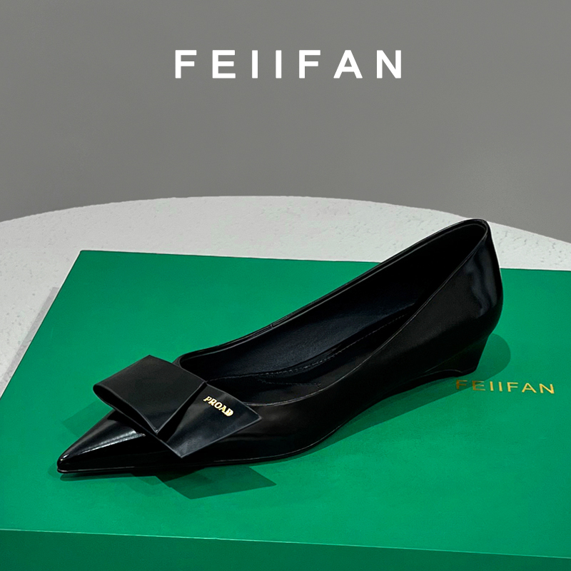 平底鞋女2025秋冬新款气质高级感法式绝美软底浅口单鞋2647