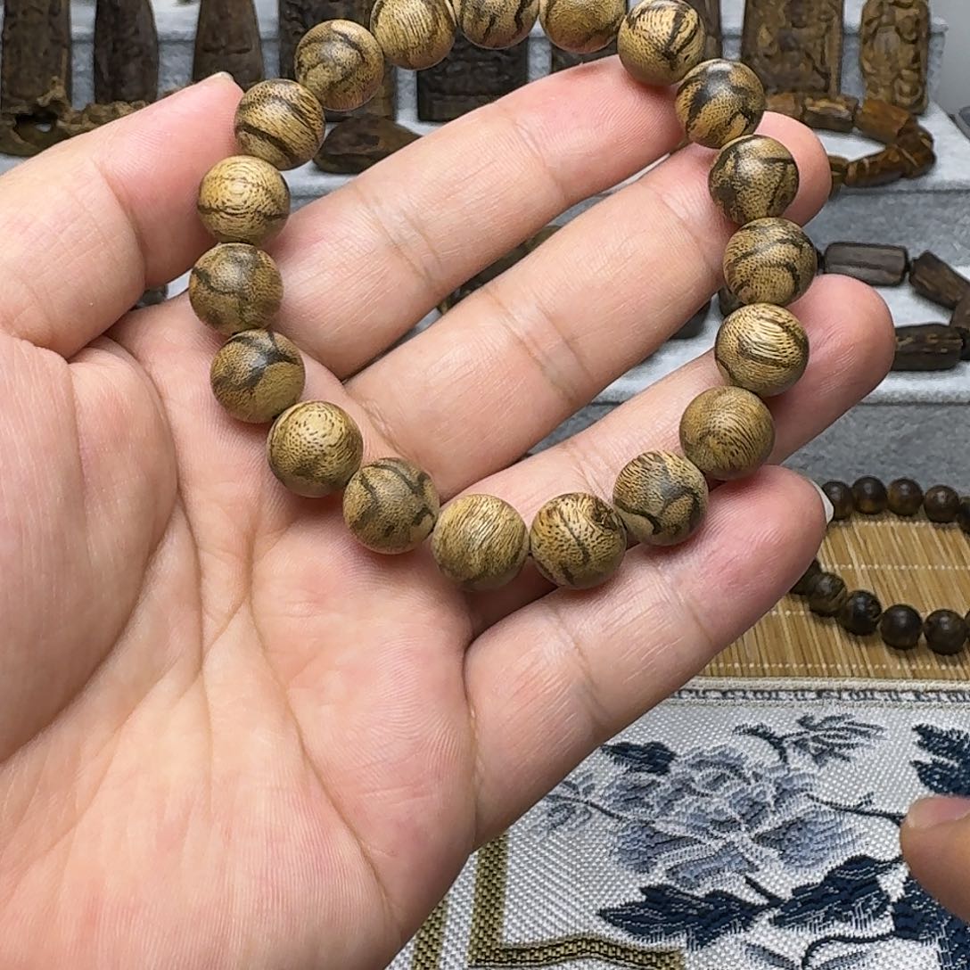 沉香沉香碎屑菩萨棋