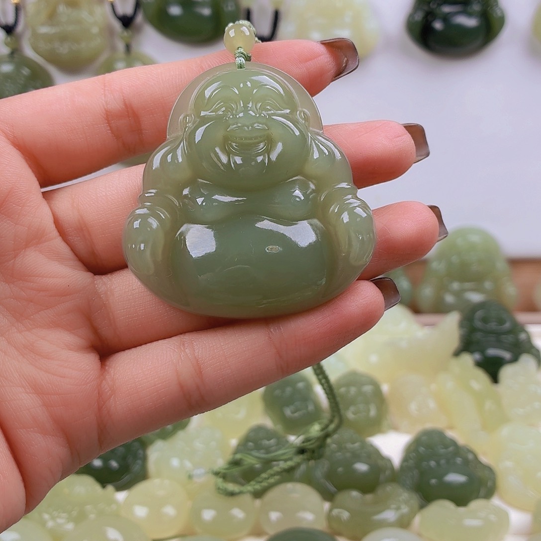 云***月和田玉未镶嵌颈饰