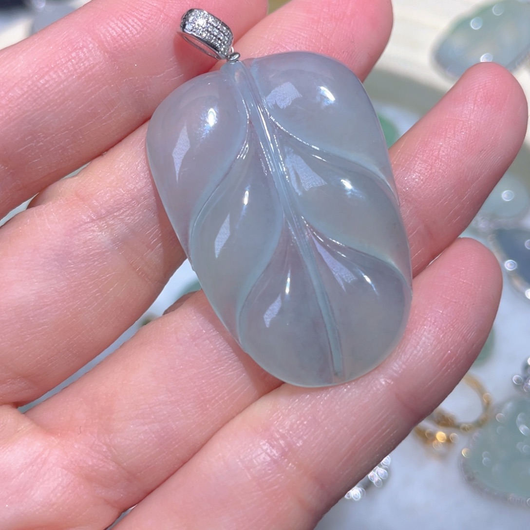 翡翠颈饰18K金镶嵌?*杨翡翠