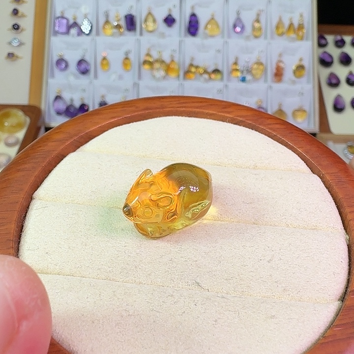 未镶嵌黄晶颈饰吊坠