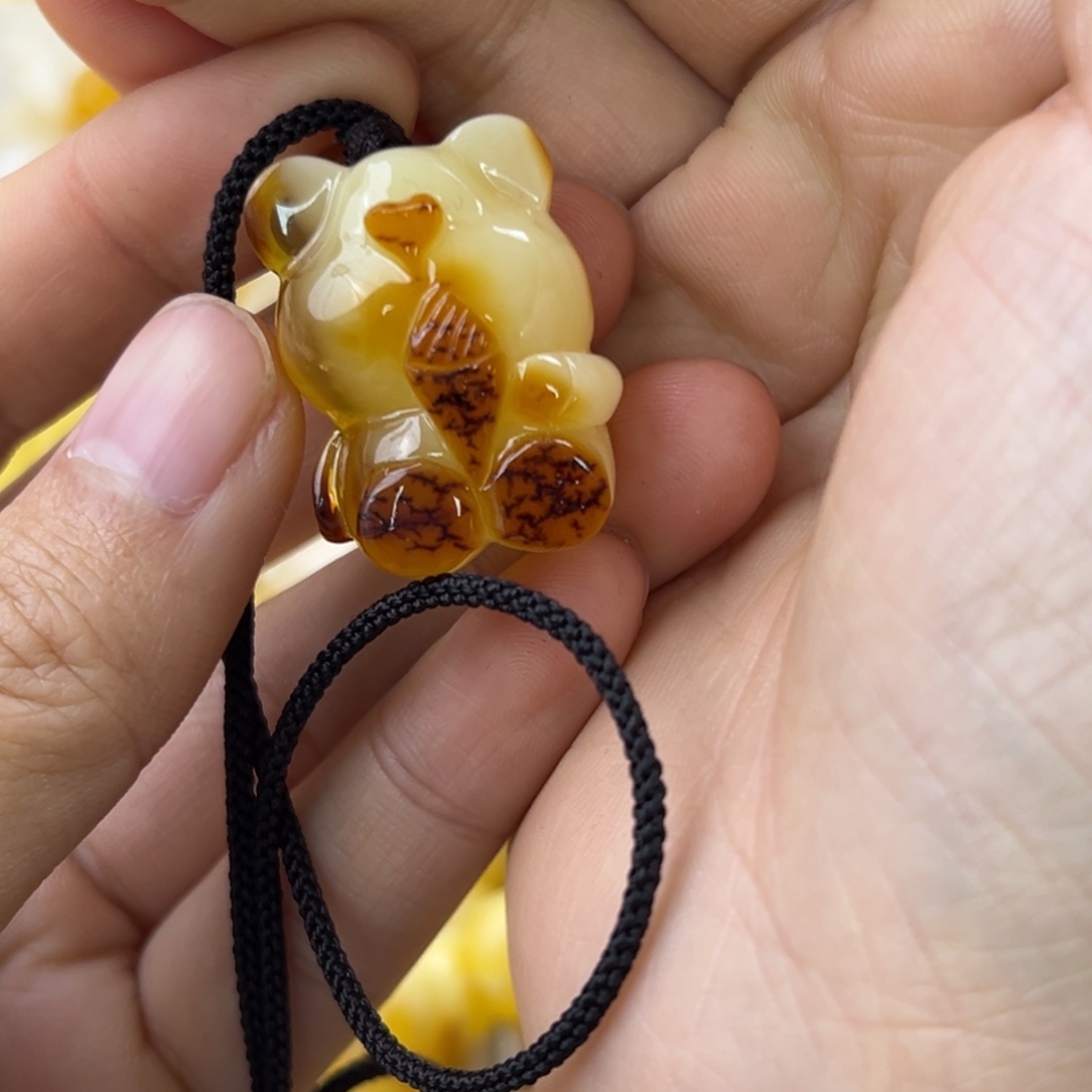 琥珀珠宝奇石未镶嵌