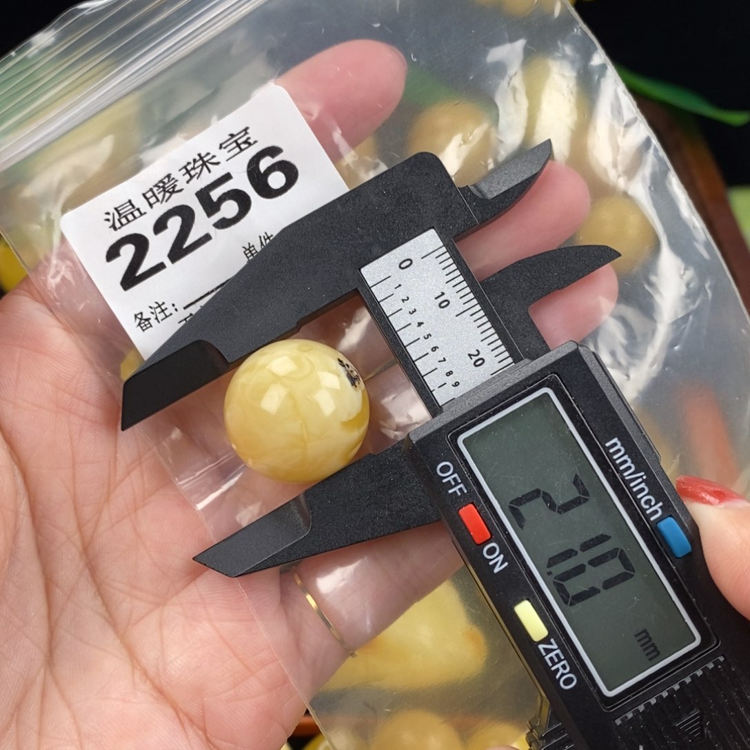 琥珀未镶嵌珠宝奇石裸石