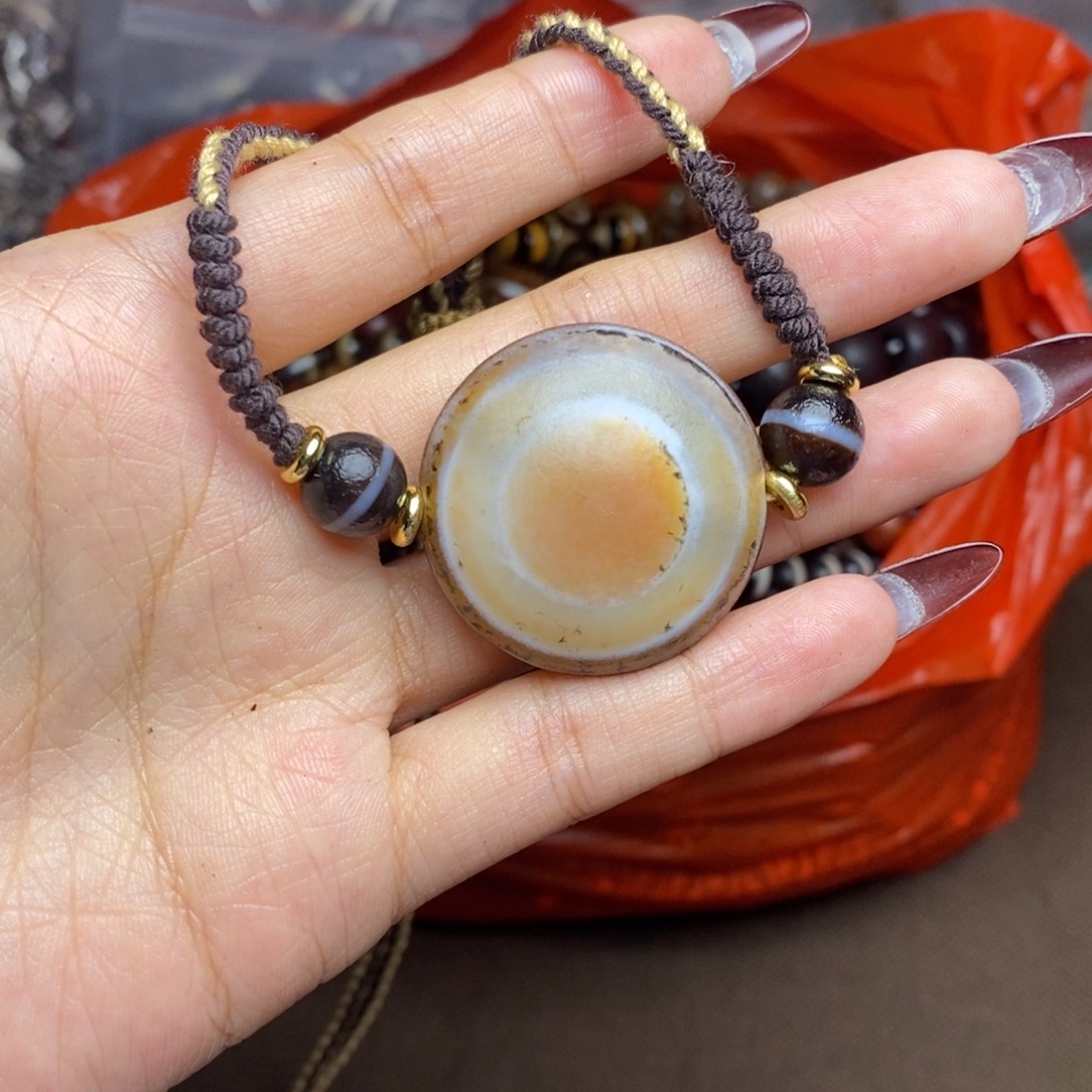 玛瑙/玉髓未镶嵌颈饰