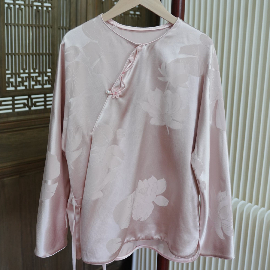 RE00437淡粉色40姆米大王缎上衣