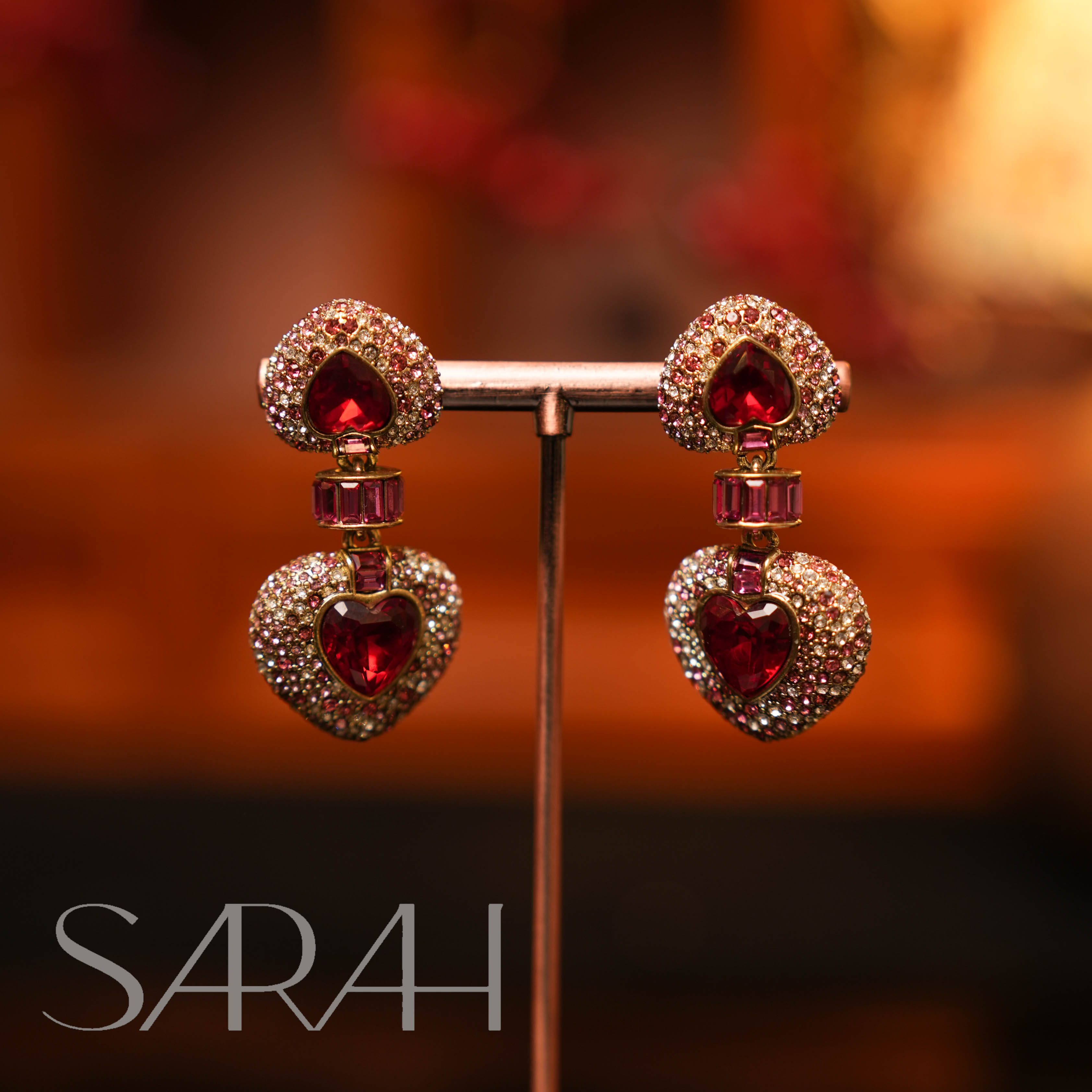 铜合金合成锆石耳饰 DearLisa.精工系列 红粉色心形满钻重工 耳钉