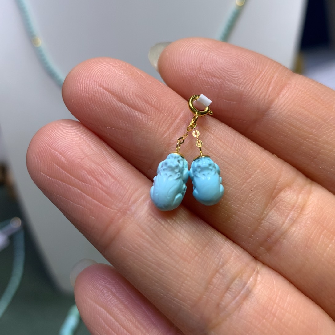 绿松石挂件18K金镶嵌