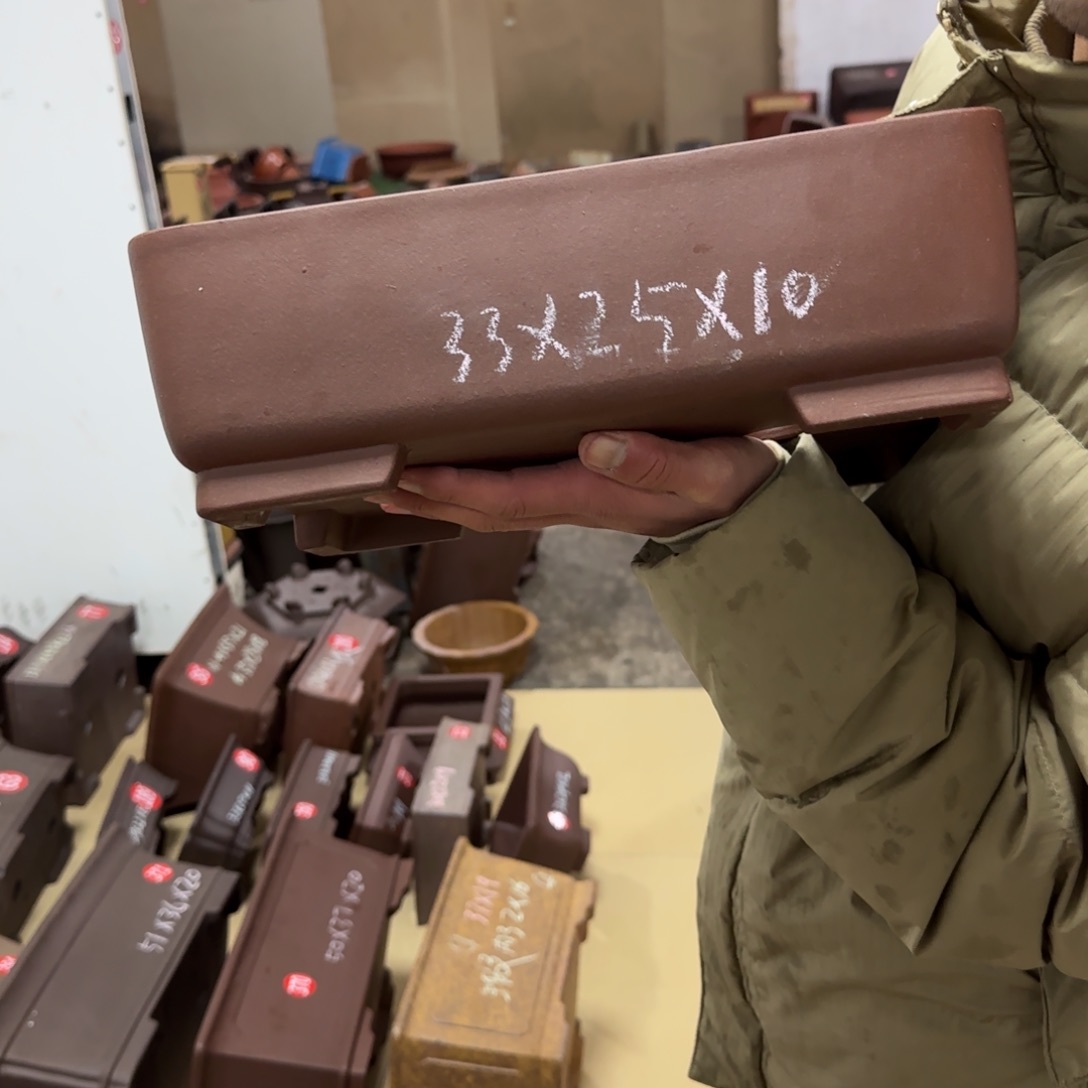 紫砂花盆呜呜呜呜