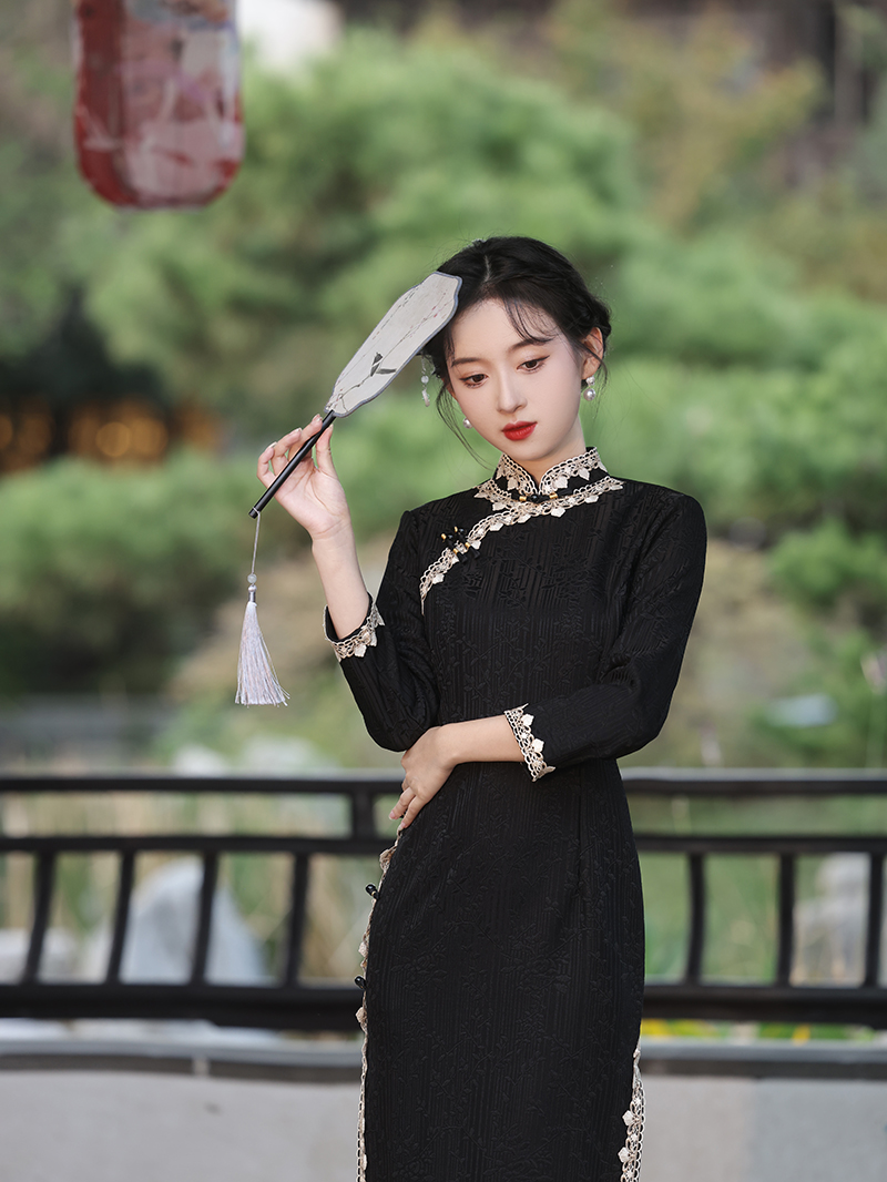 [黑美人]2025年加绒加厚冬季新款中长款气质旗袍