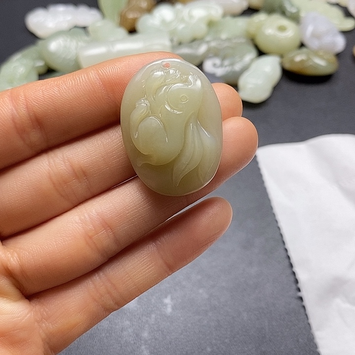 颈饰未镶嵌和田玉