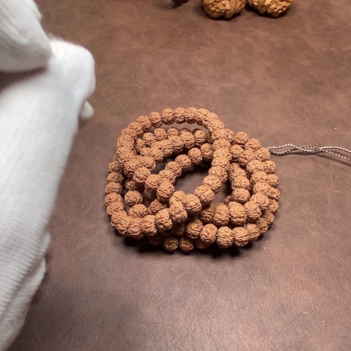 何***生吊坠金刚菩提108元皮树王