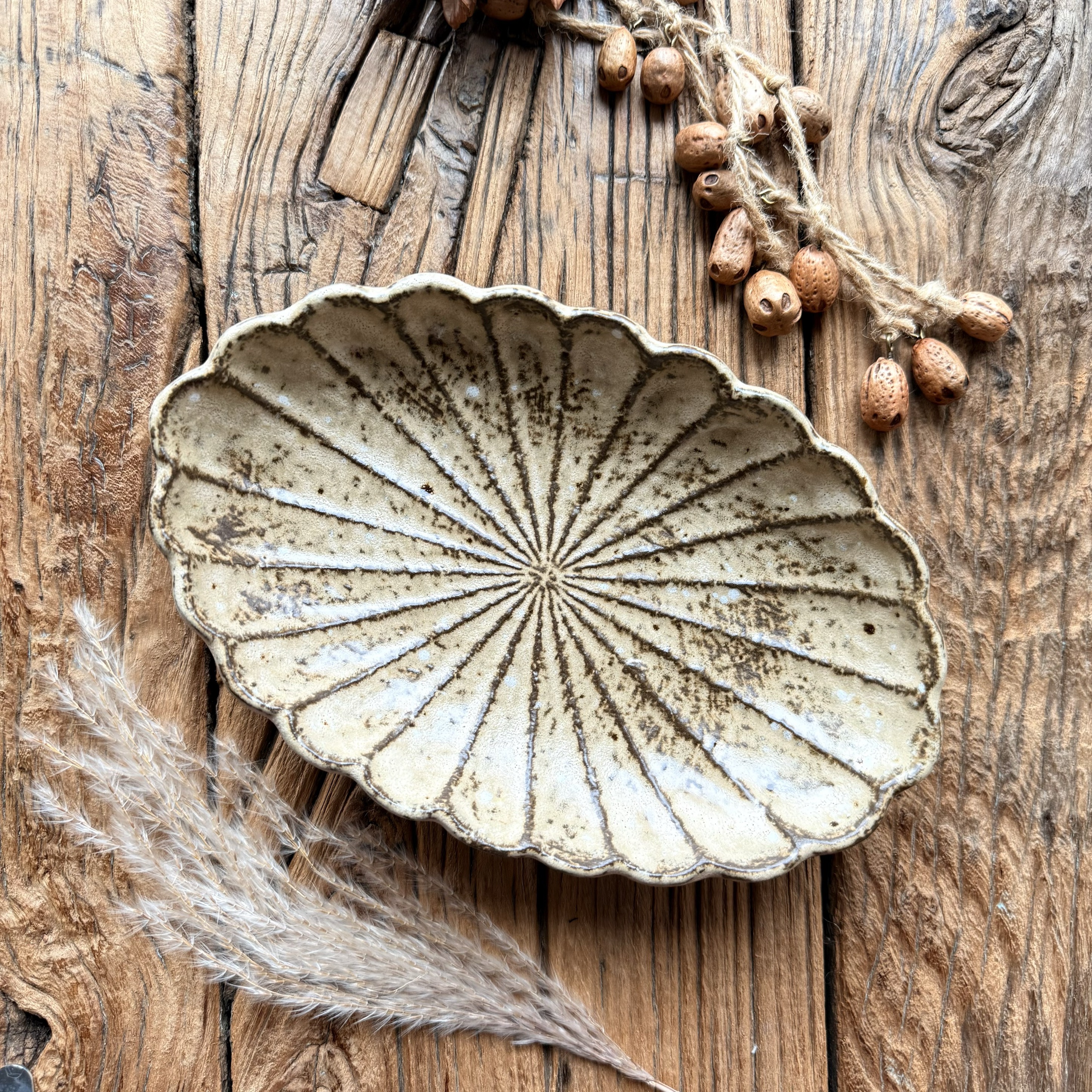 星陨菊纹8.6英寸复古椭圆盘 创意手作复古高颜值鱼盘陶瓷装饰摆盘