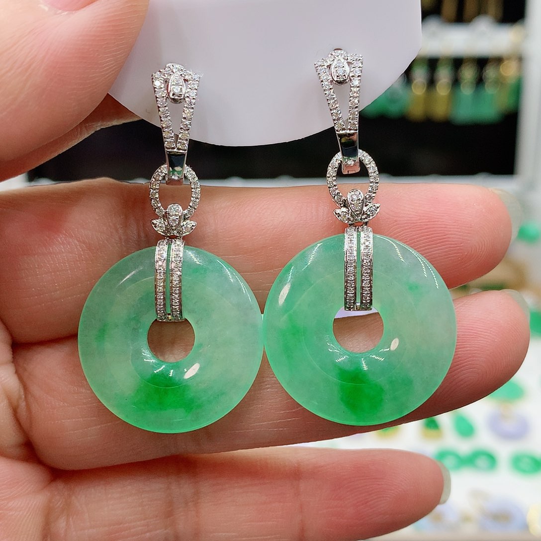 翡翠耳饰18K金镶嵌的