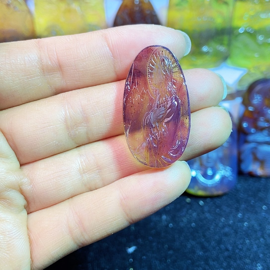 琥珀颈饰未镶嵌琥珀