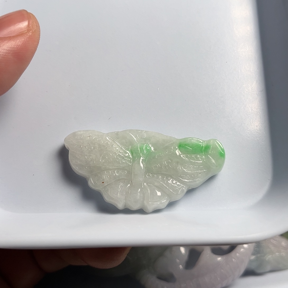 翡翠颈饰未镶嵌天然翡翠吊坠项链