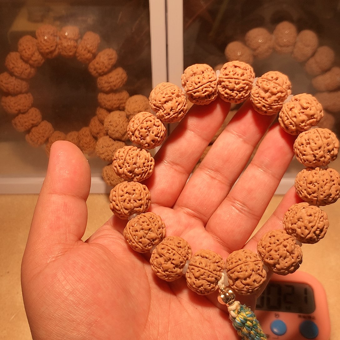 金刚菩提吊坠用****37。      