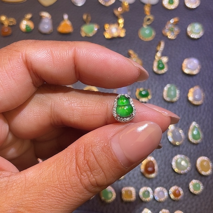 翡翠银S925镶嵌颈饰