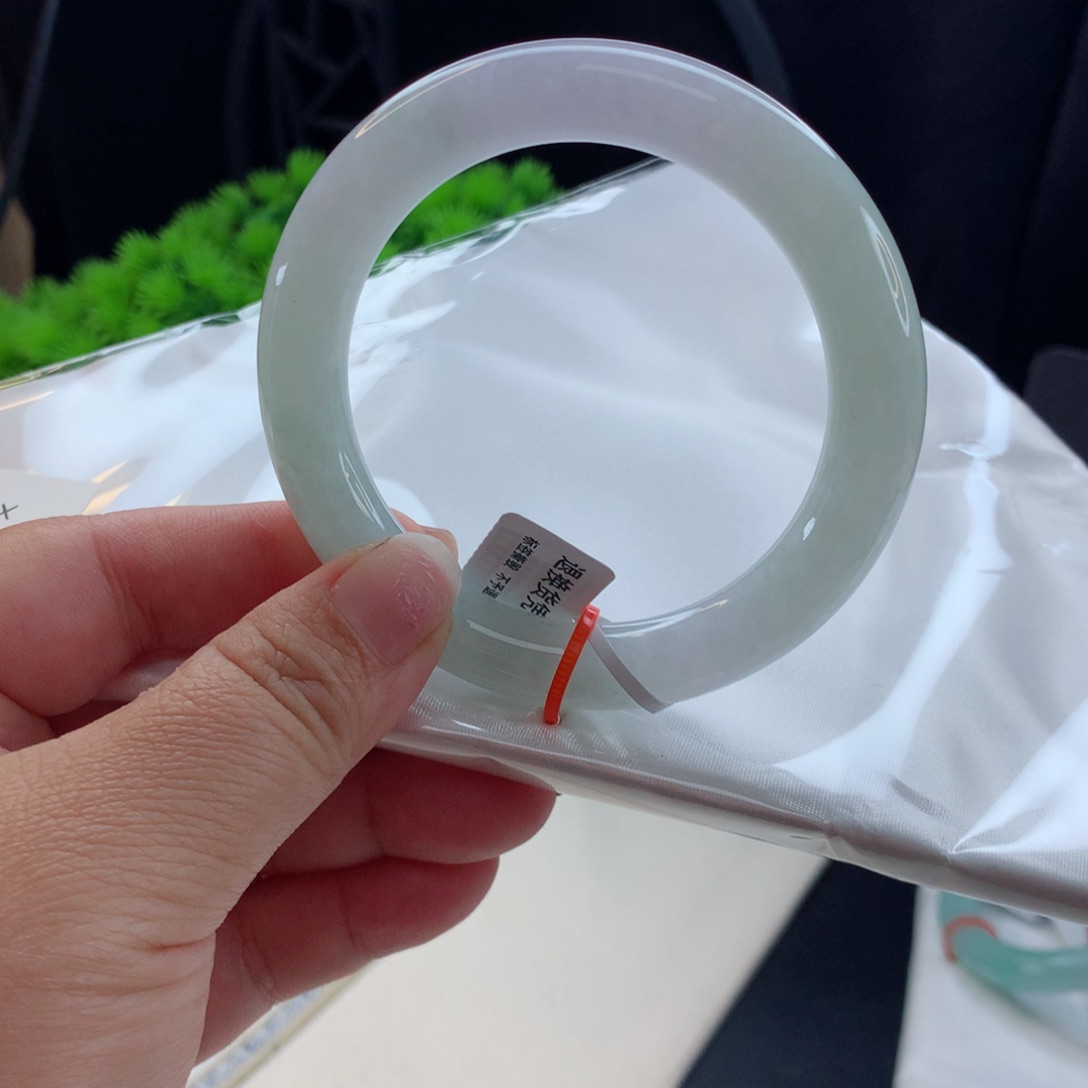 翡翠未镶嵌手镯圈口56.5圈