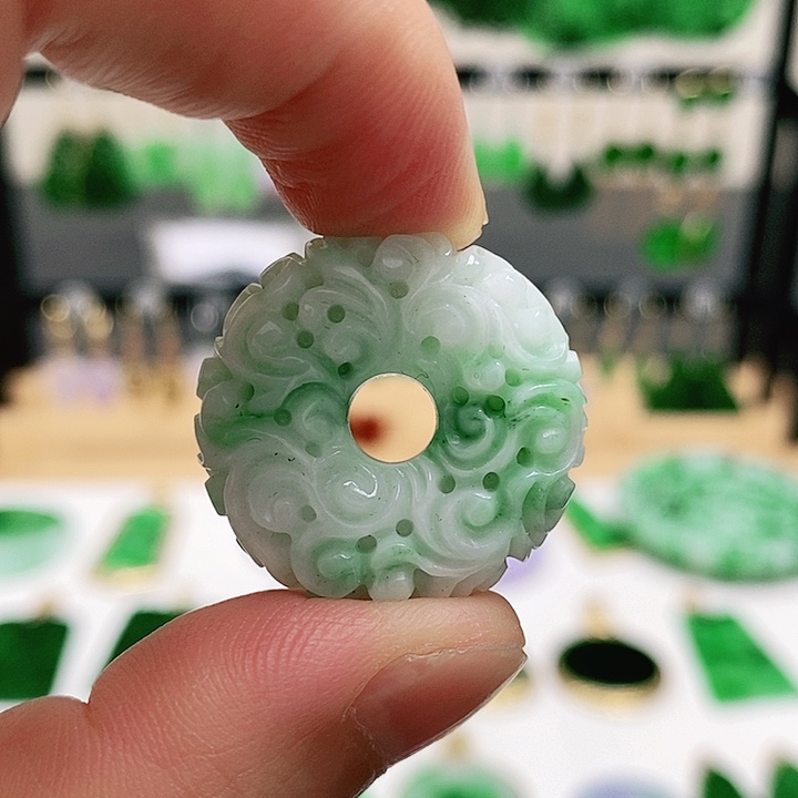 翡翠未镶嵌耳饰挂件