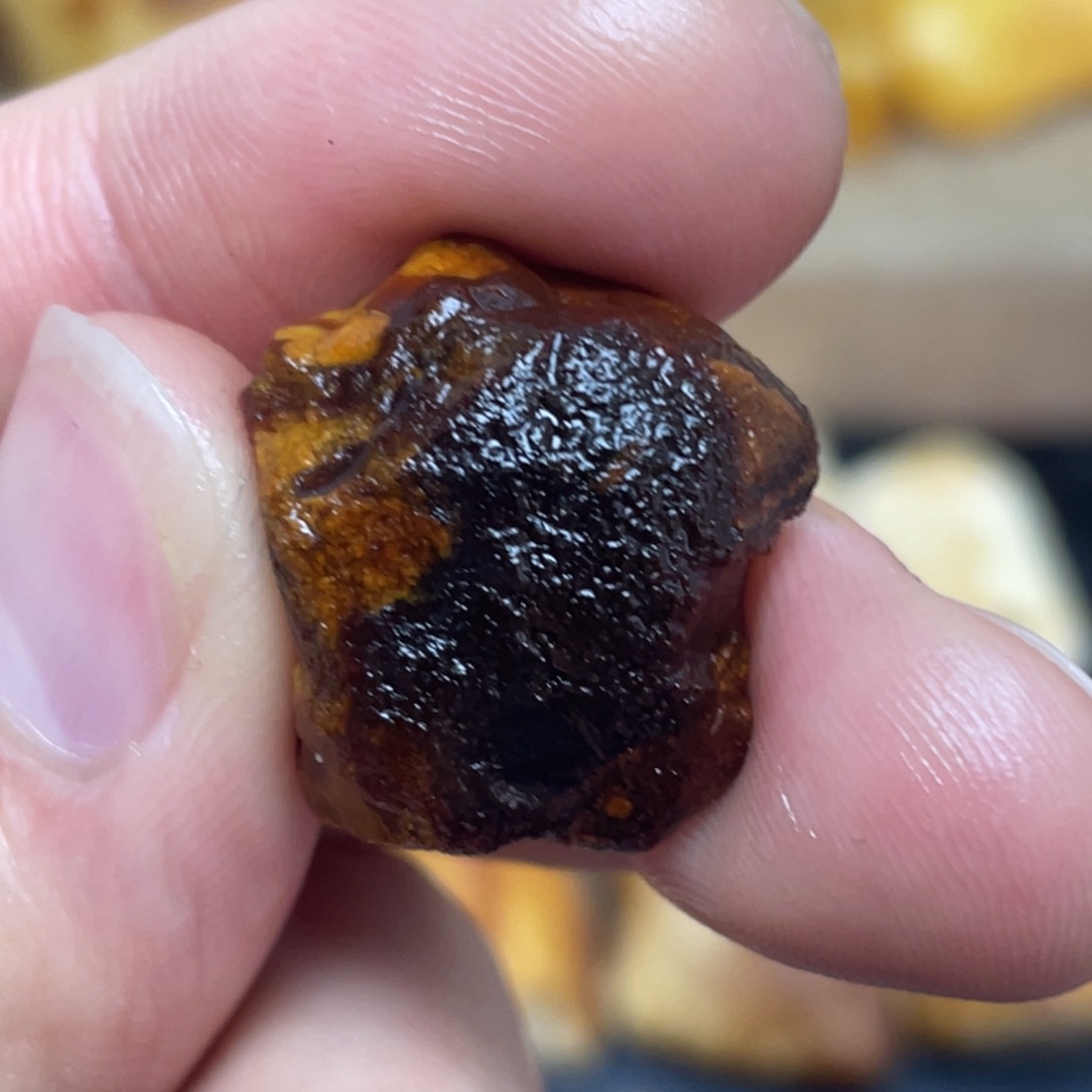 未镶嵌定制琥珀定制