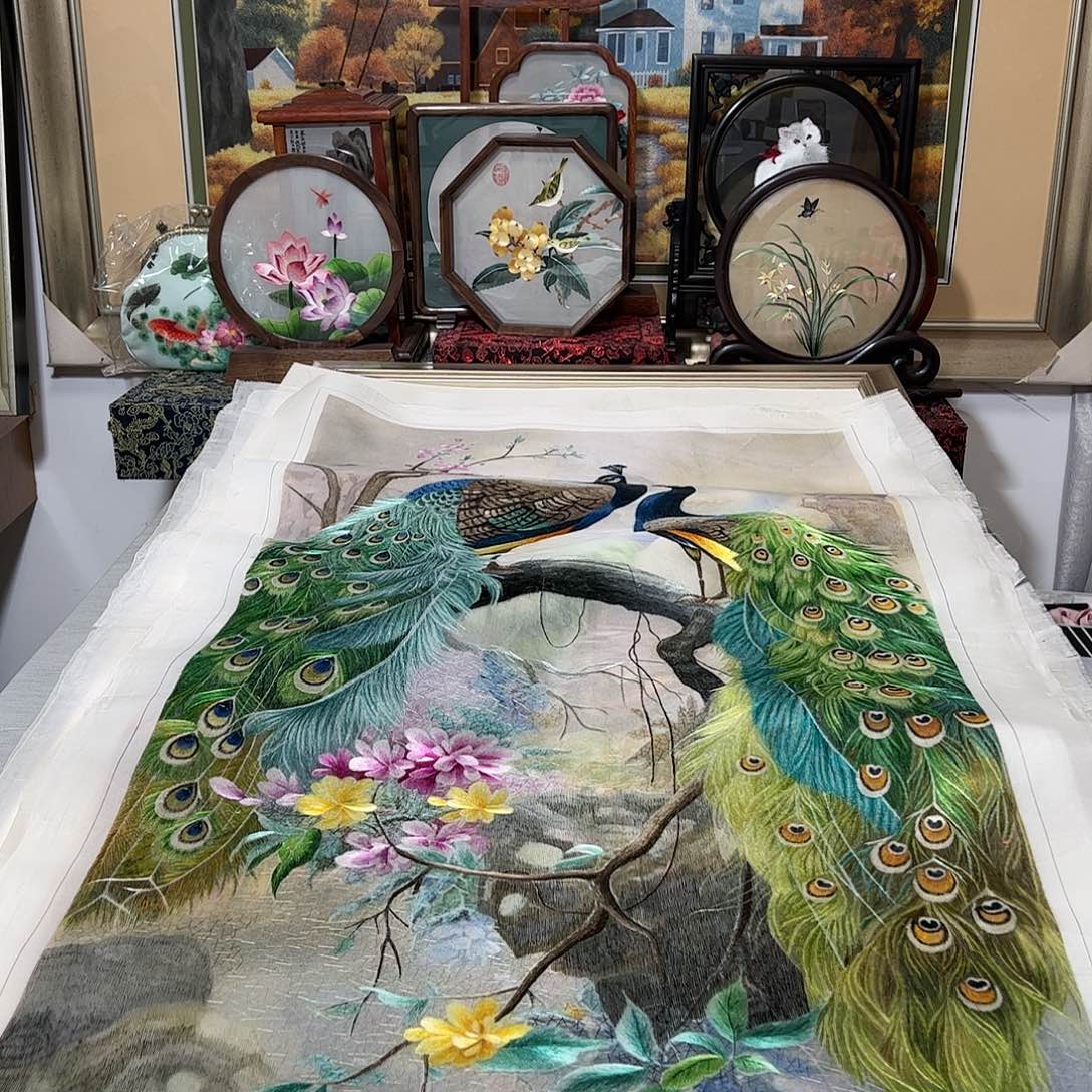 刺绣枯*纯手工刺绣画