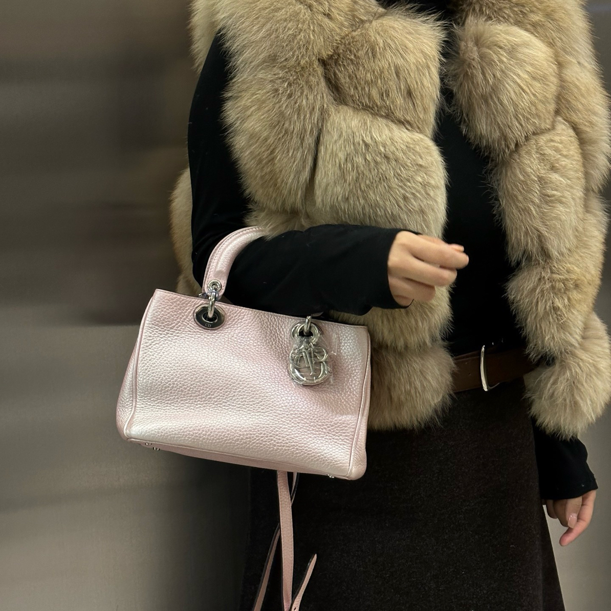95新 DIOR/迪奥 dior 珠光粉小号vip斜挎包