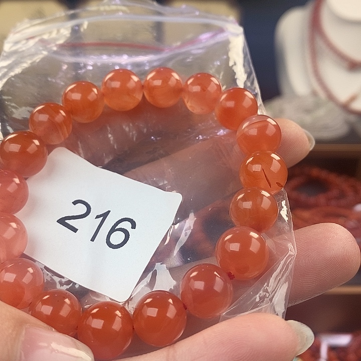 南红玛瑙未镶嵌手链