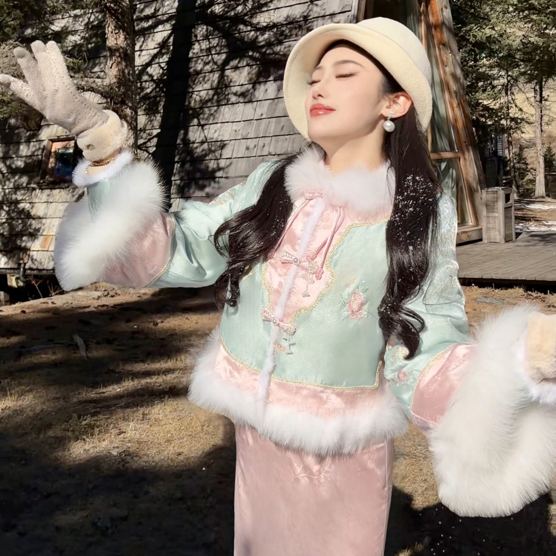 【媛珠 碧罗春桃】重工贵气刺绣狐狸毛鹅绒服上衣外套+旗袍套装加厚