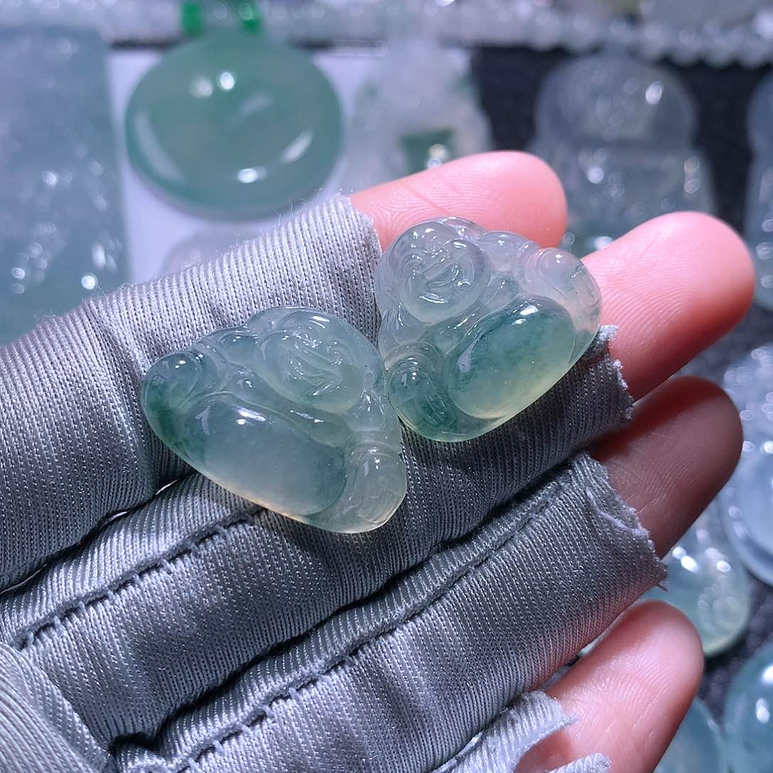 【闪购商品】翡翠未镶嵌颈饰一对