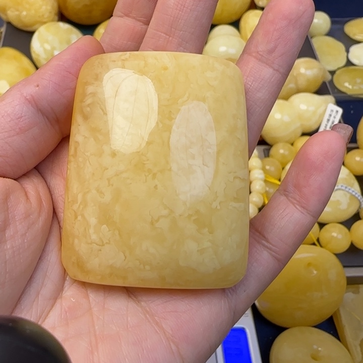 未镶嵌颈饰蜜蜡天然蜜蜡