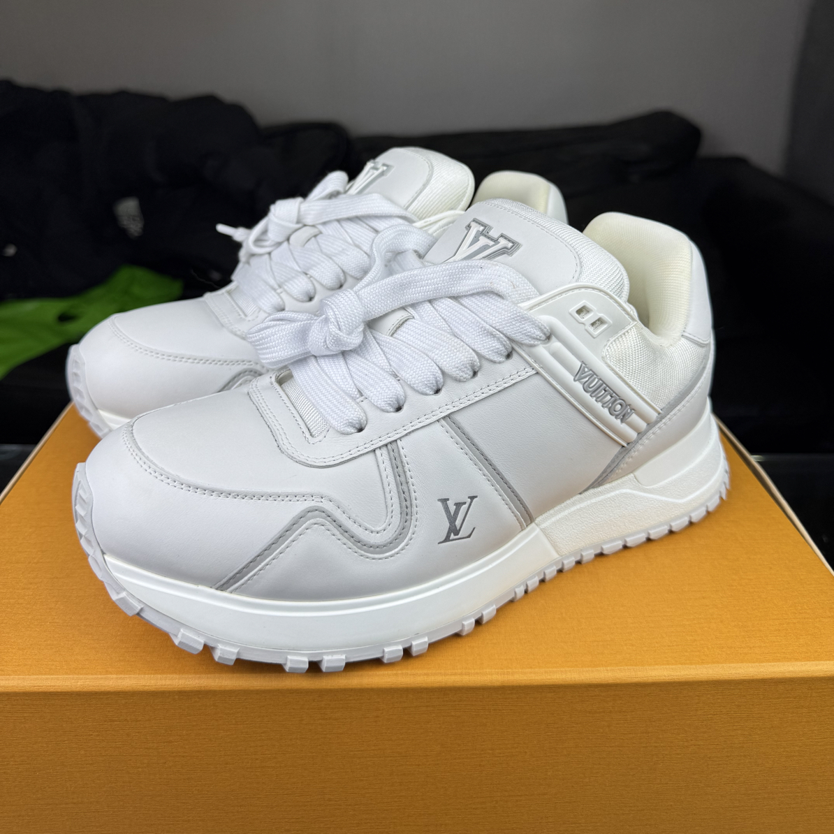 未使用 LouisVuitton/路易威登 25新款runaway胖丁纯白40原盒全新