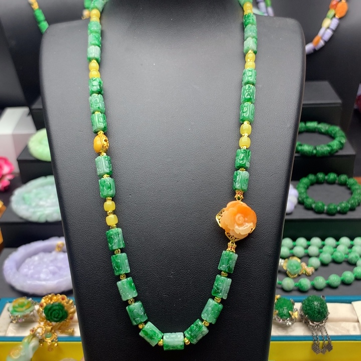 翡翠未镶嵌颈饰翡翠项链