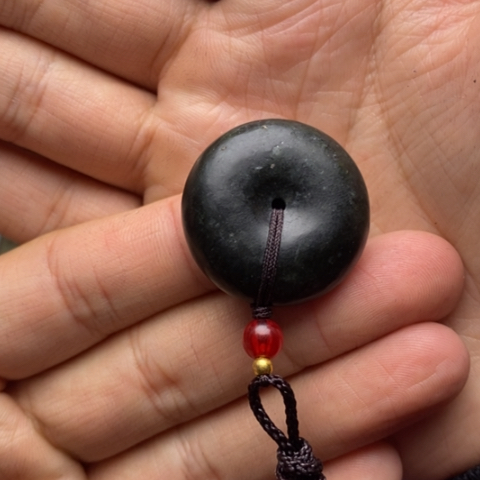 宽***宽和田玉未镶嵌颈饰