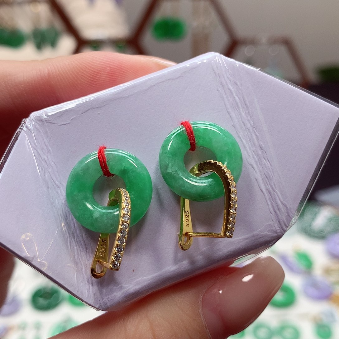 翡翠耳饰银S925镶嵌天然翡翠