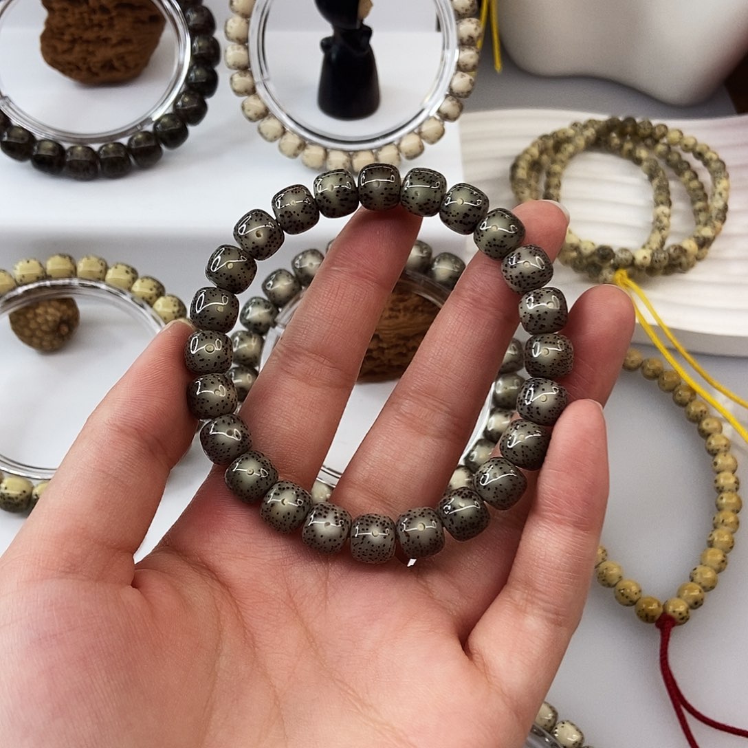 手串星月菩提卡9灰冰侧白m4