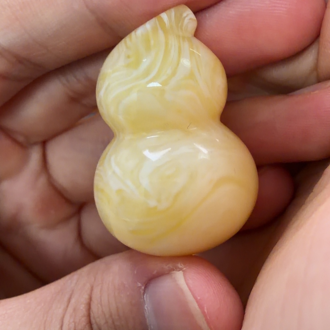 琥珀未镶嵌珠宝奇石13g