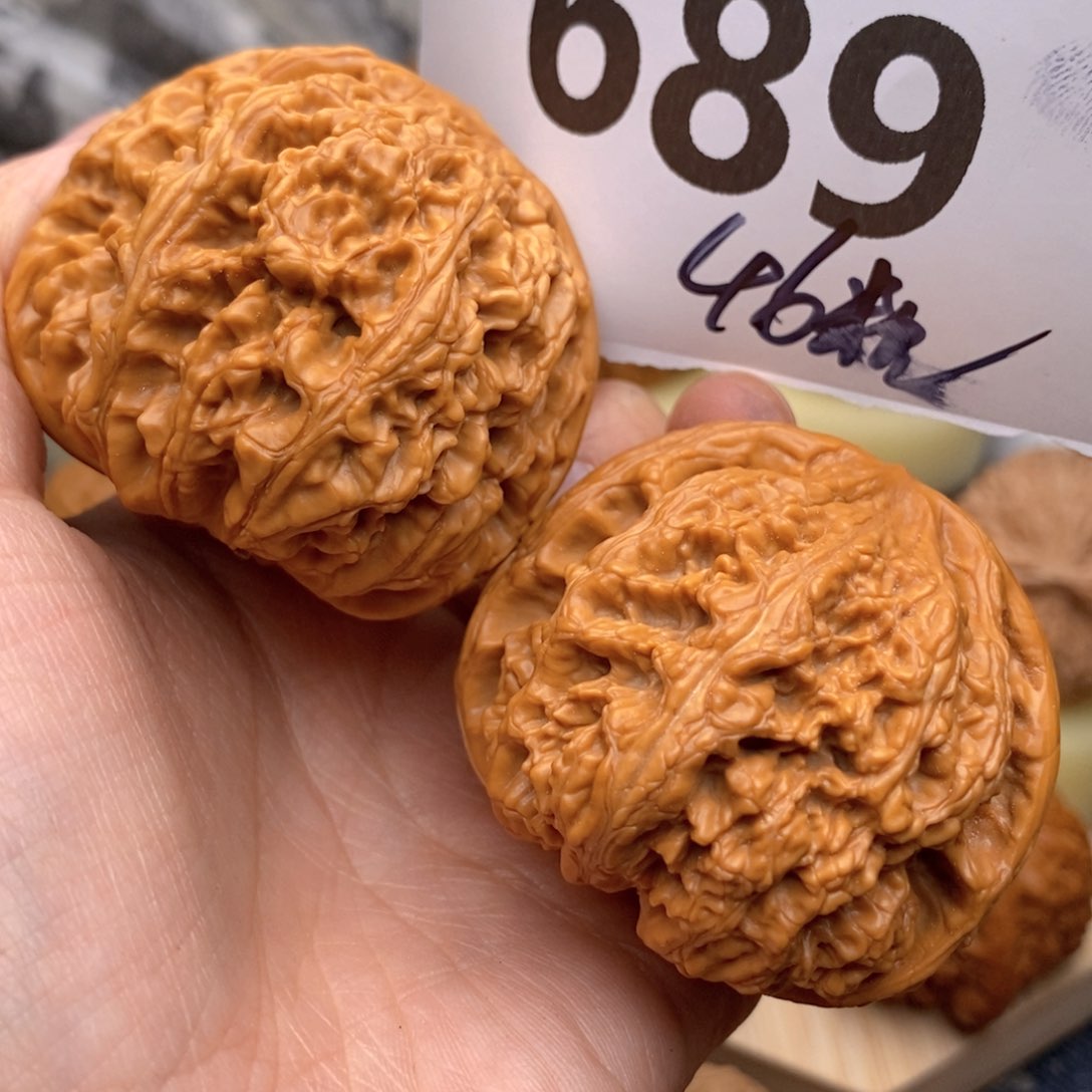 文玩核桃把件689号46粗筋