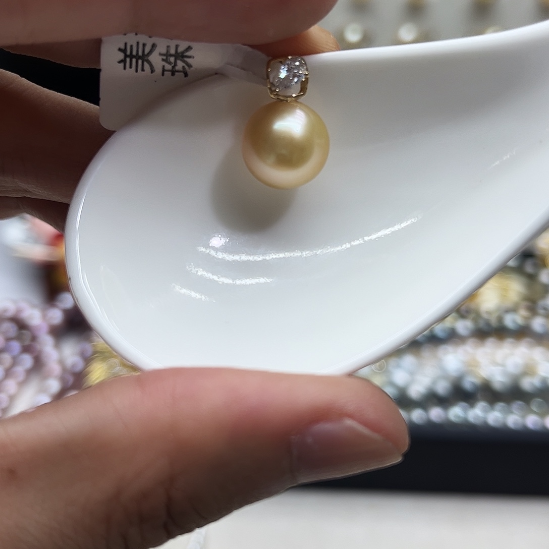 海水珍珠18K金镶嵌颈饰