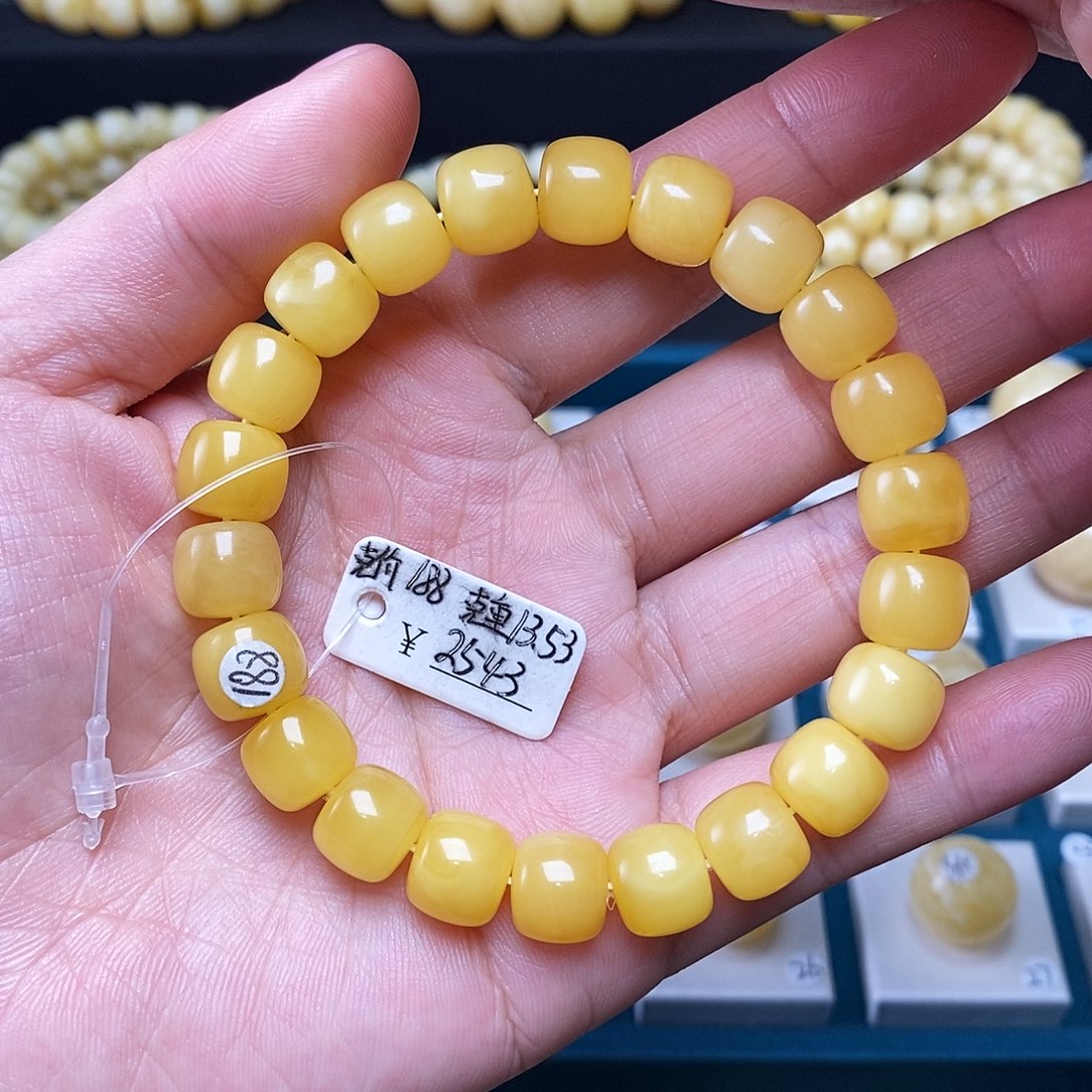 蜜蜡珠宝奇石未镶嵌