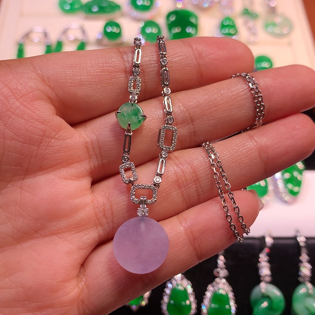 翡翠颈饰18K金镶嵌u****2