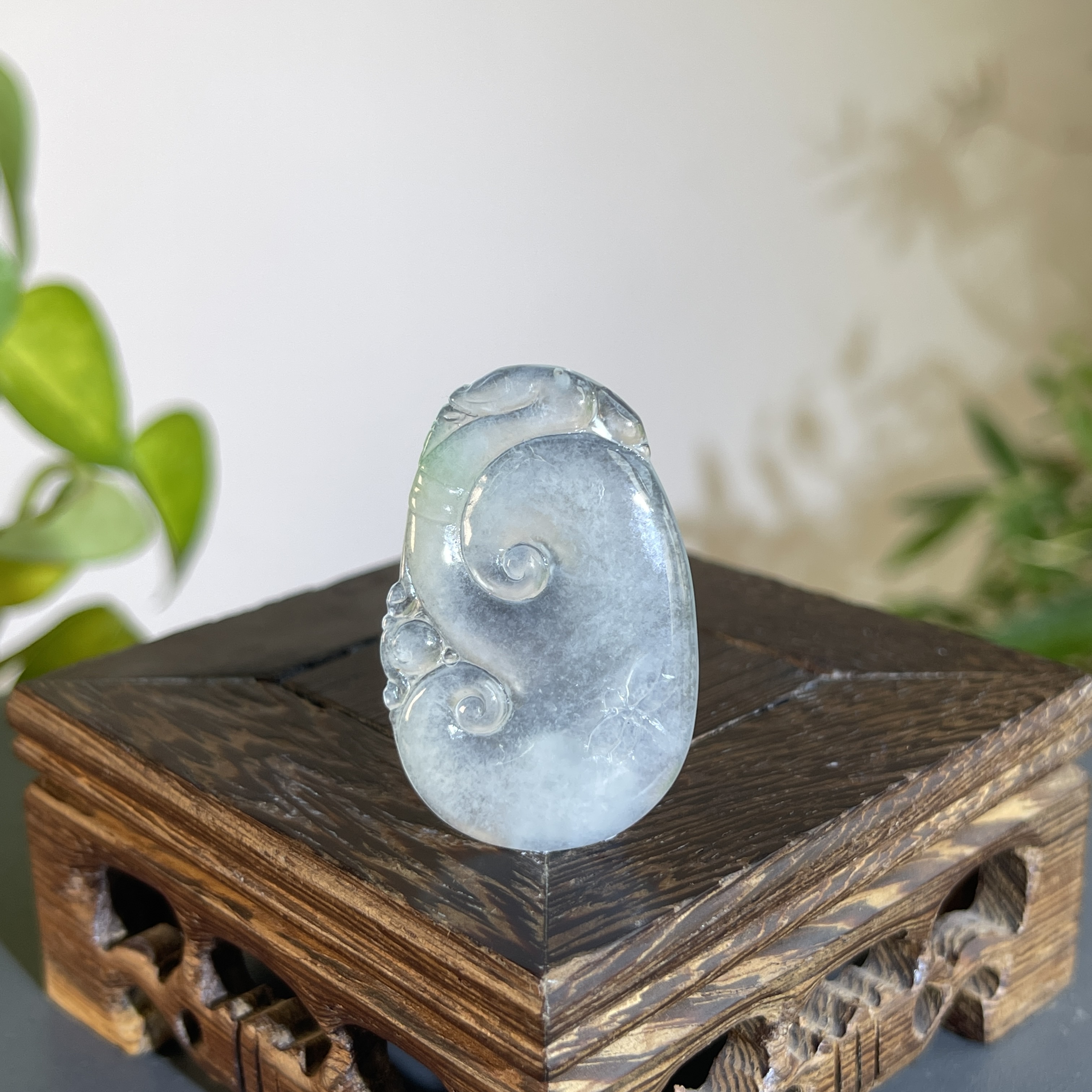 JXW03-102 天然缅甸A货翡翠 如意