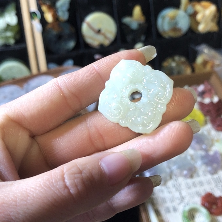 岫玉未镶嵌岫玉挂件