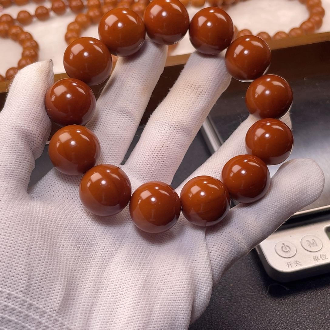 橄榄核手串╰****╮1.85➕树王性价比铁核小孔