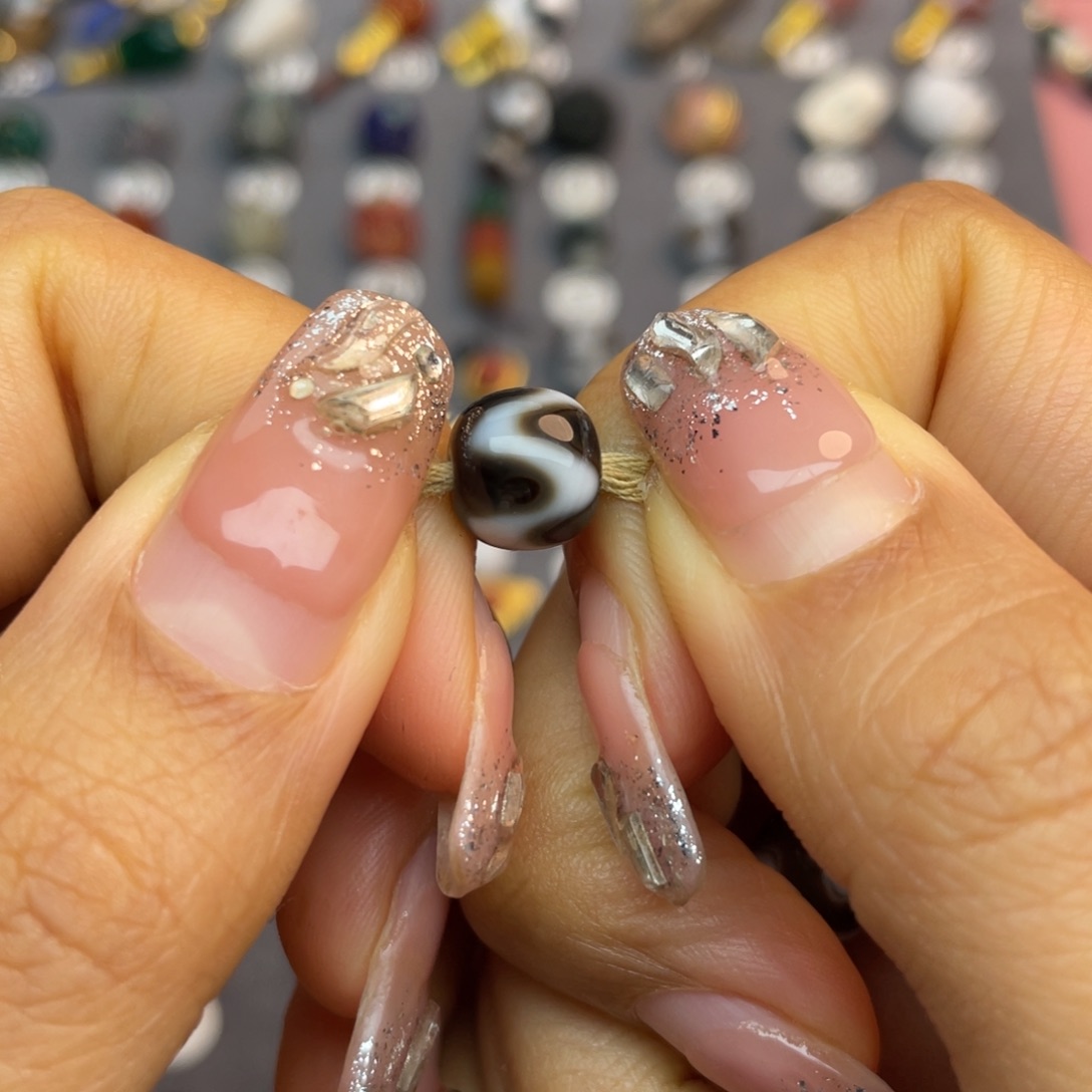 玛瑙/玉髓配饰合金不***啥