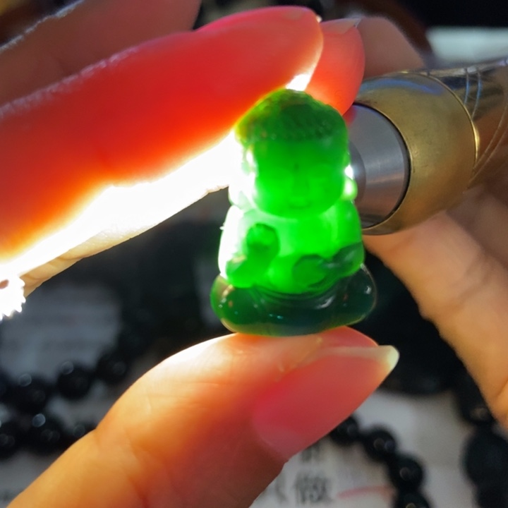 翡翠未镶嵌颈饰墨翠宝宝佛
