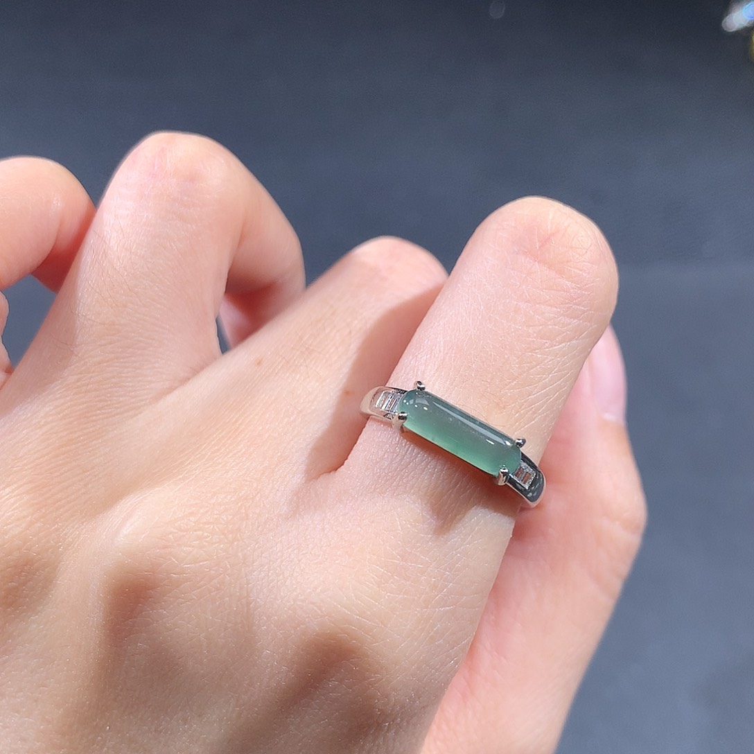 未镶嵌戒指翡翠翡翠