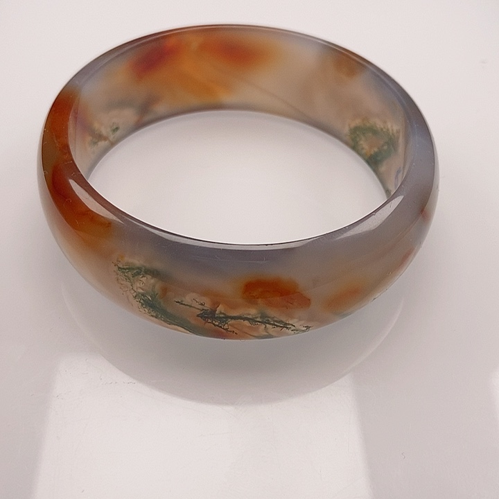 玛瑙/玉髓手镯未镶嵌?