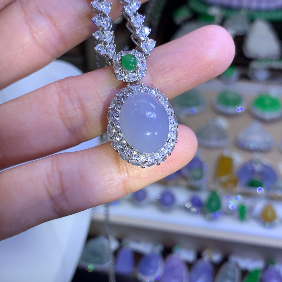 翡翠银S925镶嵌颈饰翡翠